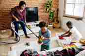 Tudatos takarítási szokások családosoknak, amelyeket érdemes kialakítani a ház körül